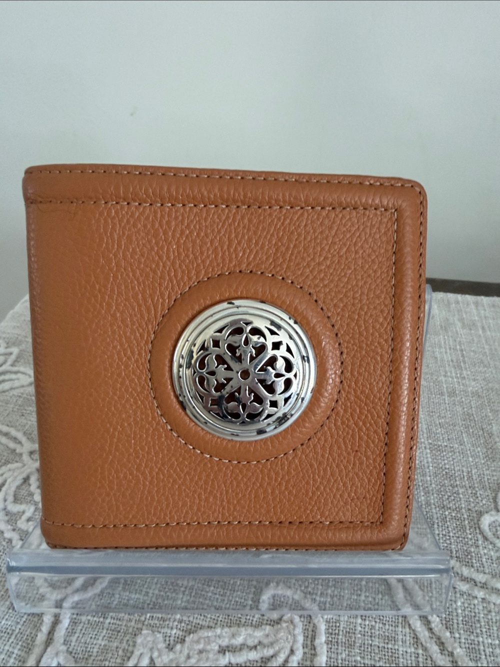 Brighton Ferrara Ritoro Naturella Tan Leather Bifold Wallet with Snap Closure